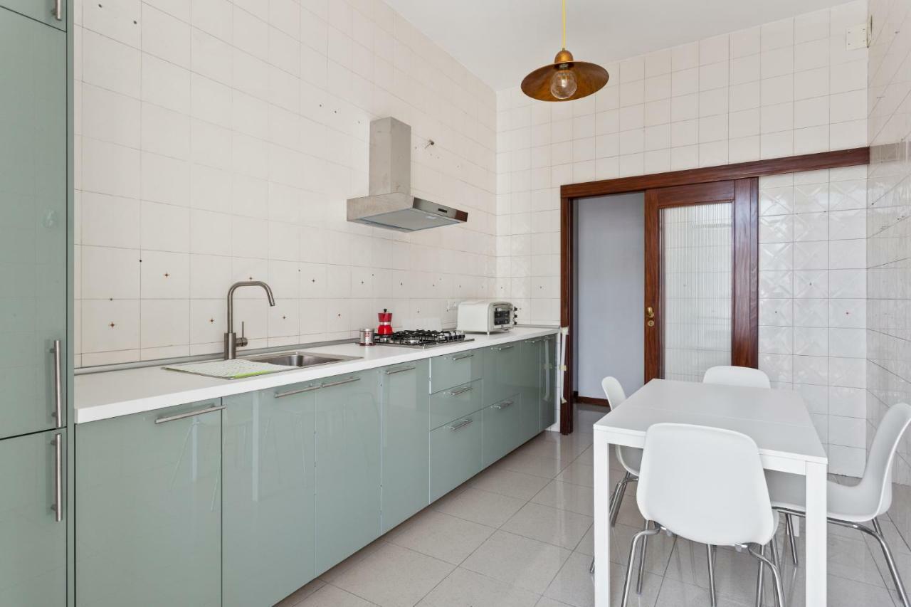 La Smorfia Napoli Apartment ภายนอก รูปภาพ
